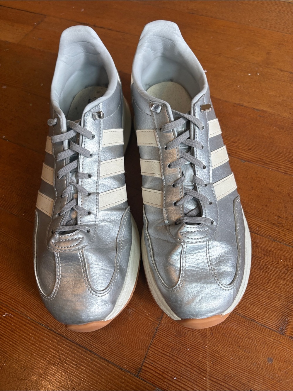 Silver Adidas Athletic Sneakers with White Stripes & Elastic Shoestrings!